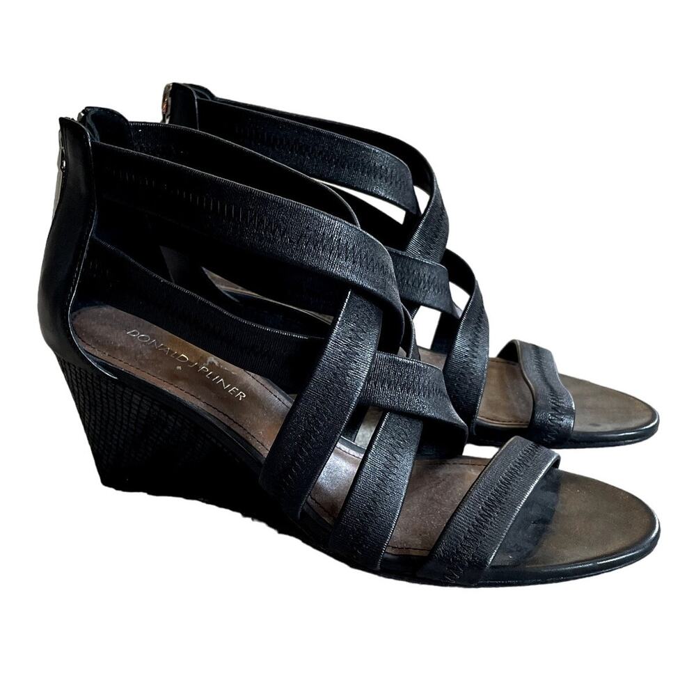 Donald J Pliner Black Leather Strappy Wedge Designer Heels Women's Size 8 EUC